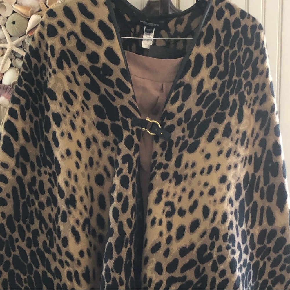 Marc New York Leopard Print Cape - Picture 5 of 8
